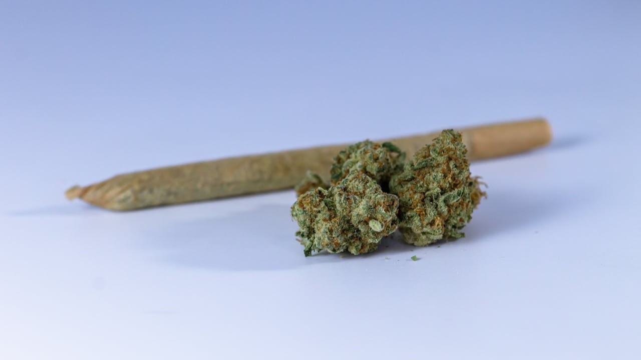 Cannabis during pregnancy and breastfeeding: THC, CBD, smoking, vaping, edibles, risks, and support