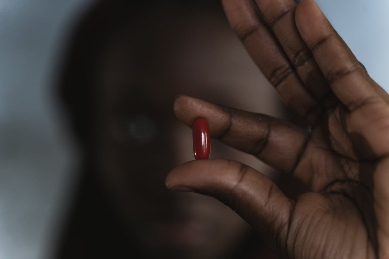 HIV في الحياة اليومية: ما الذي يهم حقاً بعد التشخيص