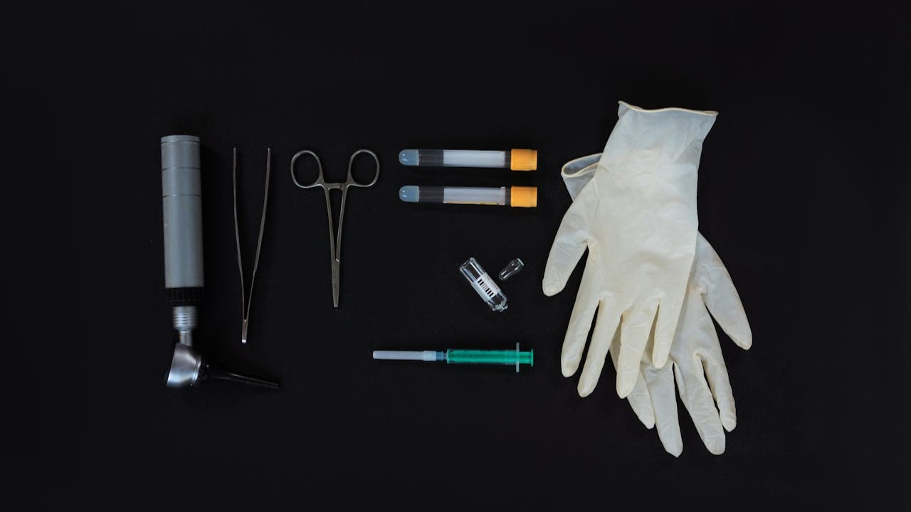 Kit de inseminação caseira com seringa sem agulha, copo estéril, luvas e instruções