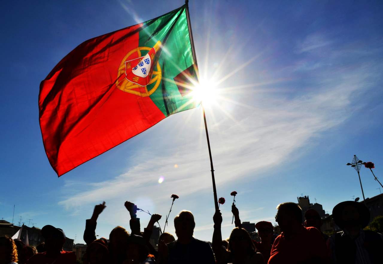 Doação de esperma em Portugal: enquadramento legal, opções e como a RattleStork apoia