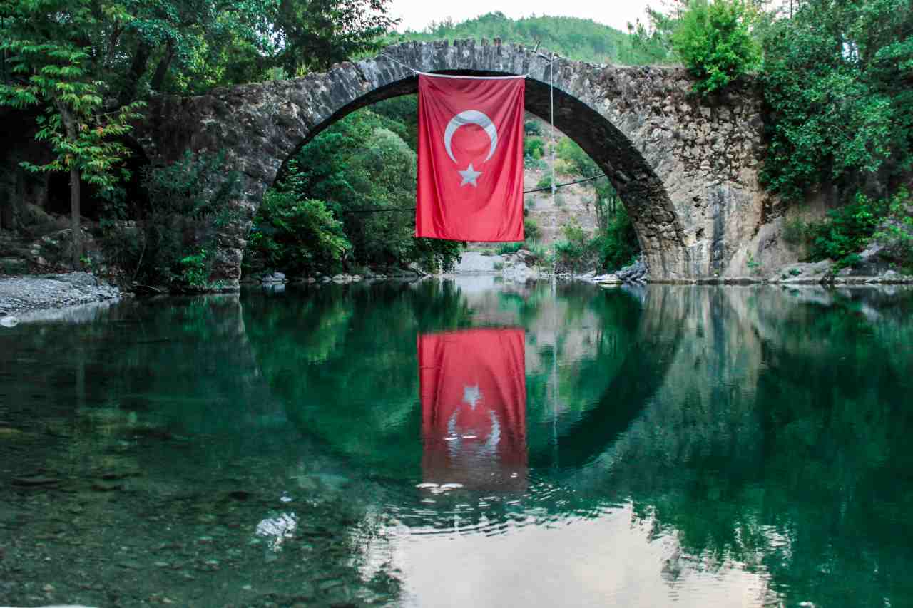 Türkiye’de sperm bağışı: hukuki temeller, ipuçları ve RattleStork’un yardımı